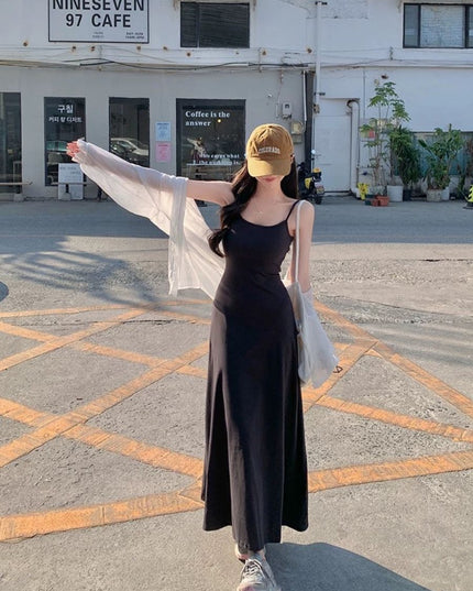 Pakaian Maxi Tali Spaghetti Vacay Vibe Elegan
