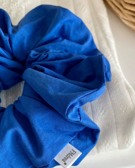 Scrunchie Biru Berinspirasikan Zhang Ruonan
