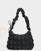 Hitam